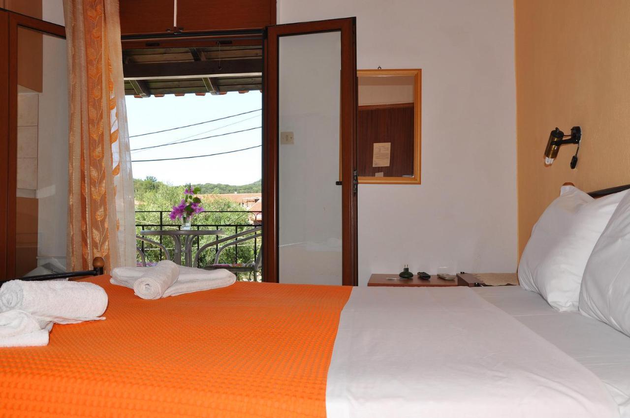 Achilleas Rooms ซิโวตา ภายนอก รูปภาพ