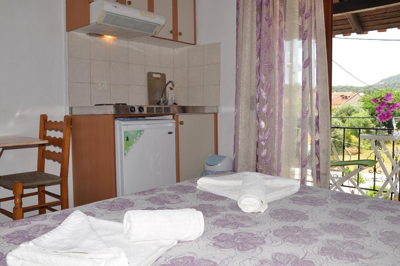 Achilleas Rooms ซิโวตา ภายนอก รูปภาพ