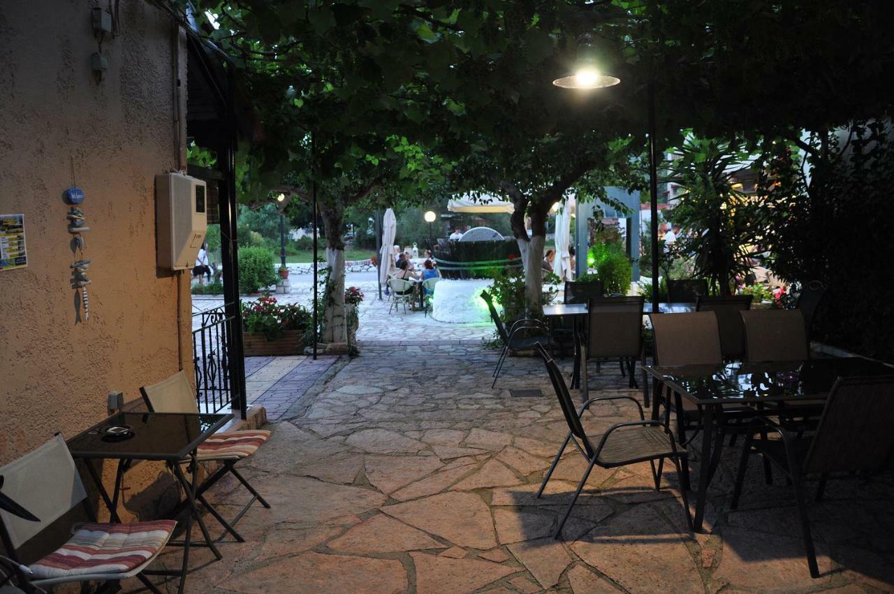 Achilleas Rooms ซิโวตา ภายนอก รูปภาพ